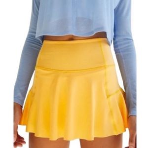 Free People Movement Skort Large in yellow NWT